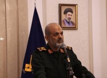 سرلشکر وحیدی: رزمندگان اسلام مسلح ترین ارتش تاریخ جهان را به زانو در آوردند