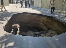 رفع حادثه نشست زمین در خیابان نشاط پس از ۲۴ ساعت/ فرسودگی ۳۰۰ کیلومتری شبکه فاضلاب