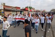 خاطرات هاشمی: حدود ۱۰۰ نفر از دانشگاهیان شیعه عراق‌ که میهمان سپاه هستند، آمدند