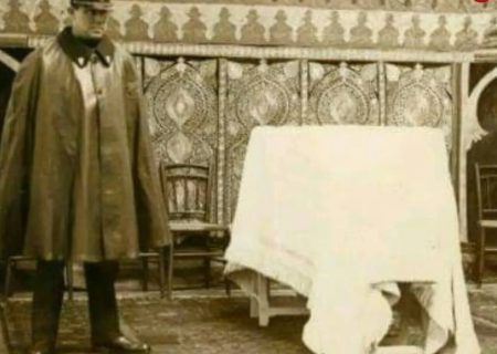 عکس/ جسد احمدشاه قاجار در مسجدی در پاریس پیش از اعزام به کربلا؛ سال ۱۳۰۸