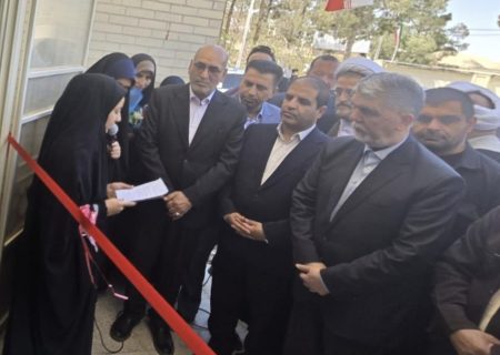 افتتاح یک آموزشگاه با حضور وزیر ارشاد در میبد یزد؛ استاندار: ۸۲ مدرسه نیمه‌ساز تکمیل شد