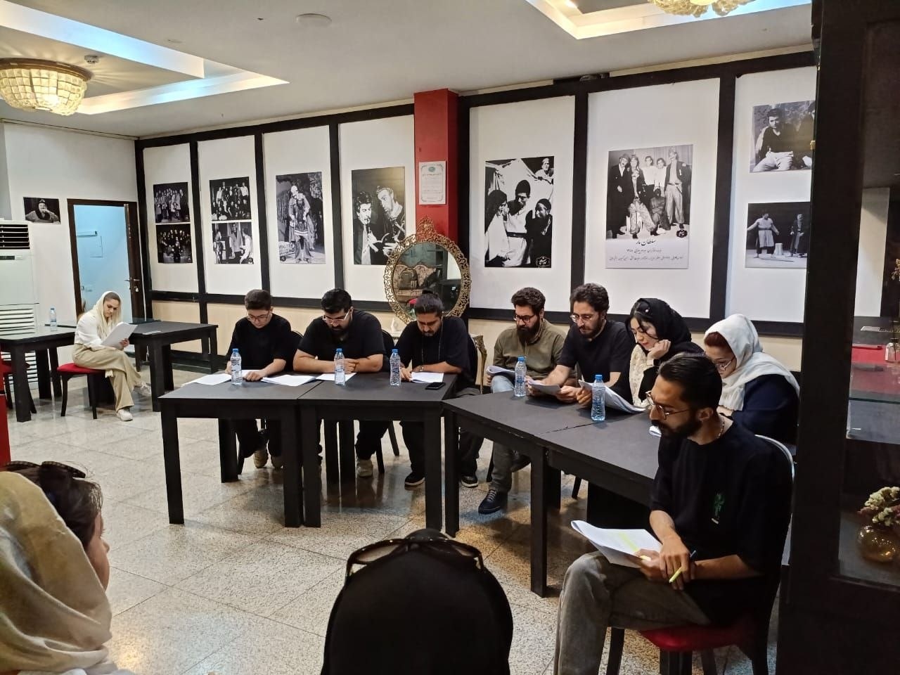 تئاتر بدون نمادها و نشانهها بیمعناست