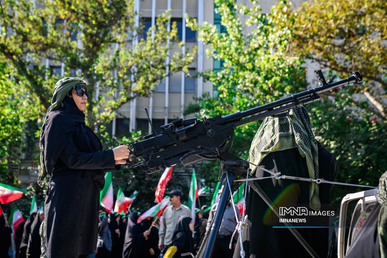 اعتراف رسانه آمریکایی؛ صدها هزار ایرانی در بزرگترین نمایش ایستادگی تهران
