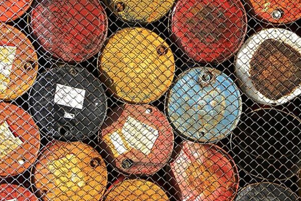 جهش قیمت نفت؛ نفت دوباره ۳ رقمی شد