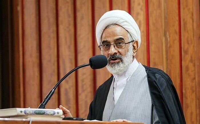 حاجیصادقی: ملت ایران تا گرفتن انتقام خون شهدا از مسیر خود کوتاه نمیآید