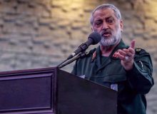 سردار شکارچی: دفاع مقدس نیروهای مسلح را برای سختیهای بیشتر آماده کرد