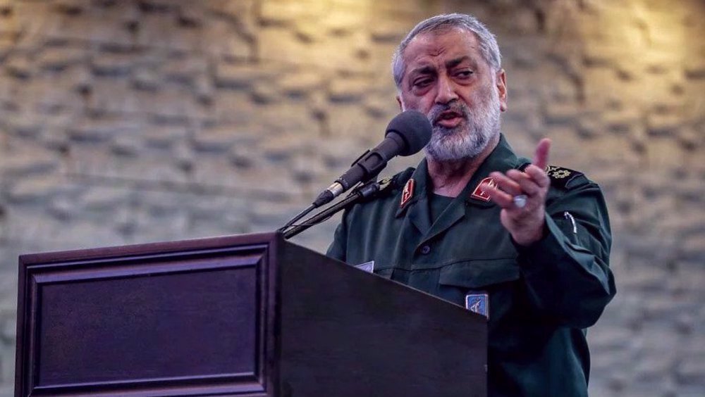 سردار شکارچی: دفاع مقدس نیروهای مسلح را برای سختیهای بیشتر آماده کرد