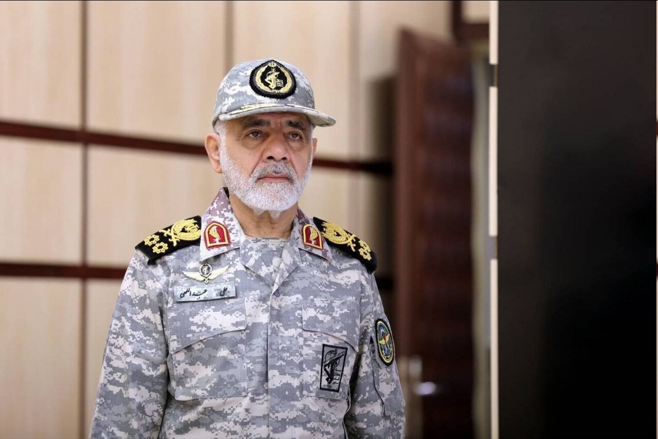 سرلشکر عبداللهی: ایران و رزمندگان مقاومت به هر تهدیدی پاسخ ویرانگر میدهند