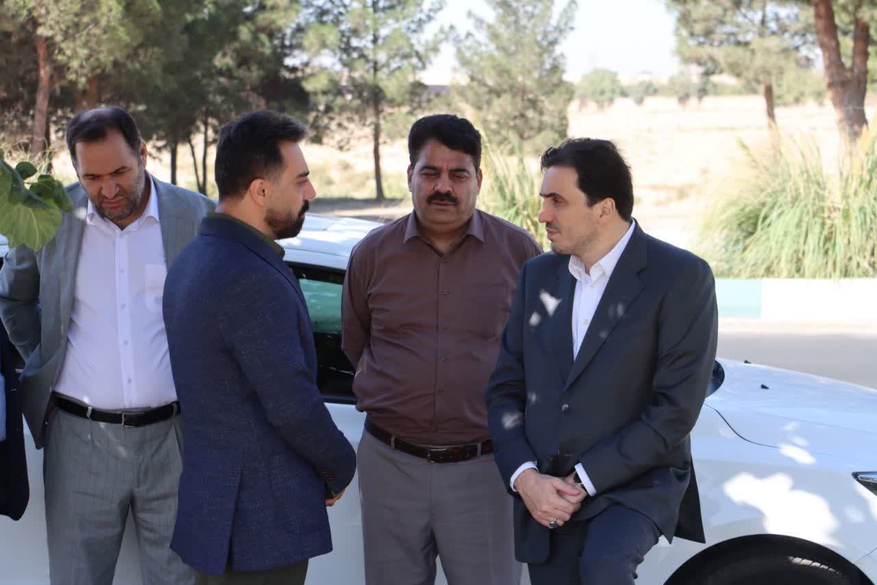 بازدید فرماندار شهرستان شهریار از محل احداث بیمارستان در باغستان