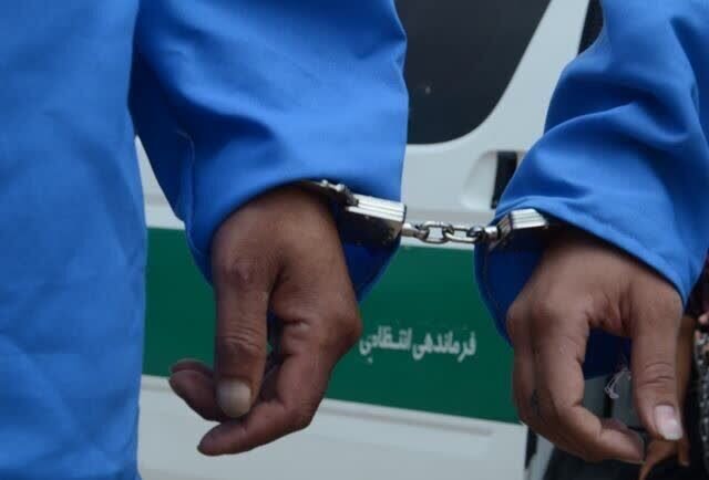 کشف یک کیلو و ۴۵۲ گرم هروئین از ۲ مسافر در خوروبیابانک