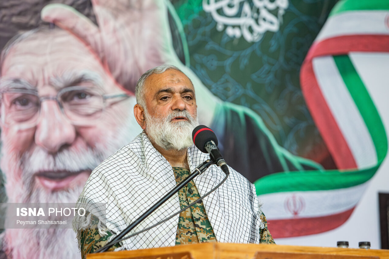 سردار نقدی: ملت ایران با ایستادگی در برابر دشمنان، از جنگ سربلند بیرون آمد