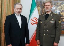 پیام فرمانده کل ارتش به عراقچی