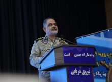 دریادار ایرانی: استفاده هدفمند از ظرفیتهای ارتباطی در نیروی دریایی اجتنابناپذیر است