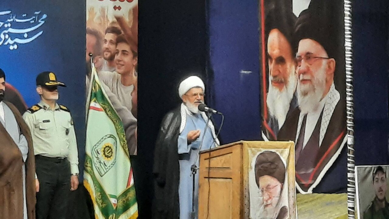رئیس سازمان عقیدتی سیاسی فراجا: جشن سقوط آمریکا را در میدان های ایران برگزار میکنیم