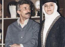 زری خوشکام، همسر علی حاتمی، در پشت صحنه سلطان صاحبقران؛ سال ۵۴ / عکس